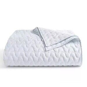 Hotel Collection Lagoon Full/Queen Quilted Coverlet Sea Blue New